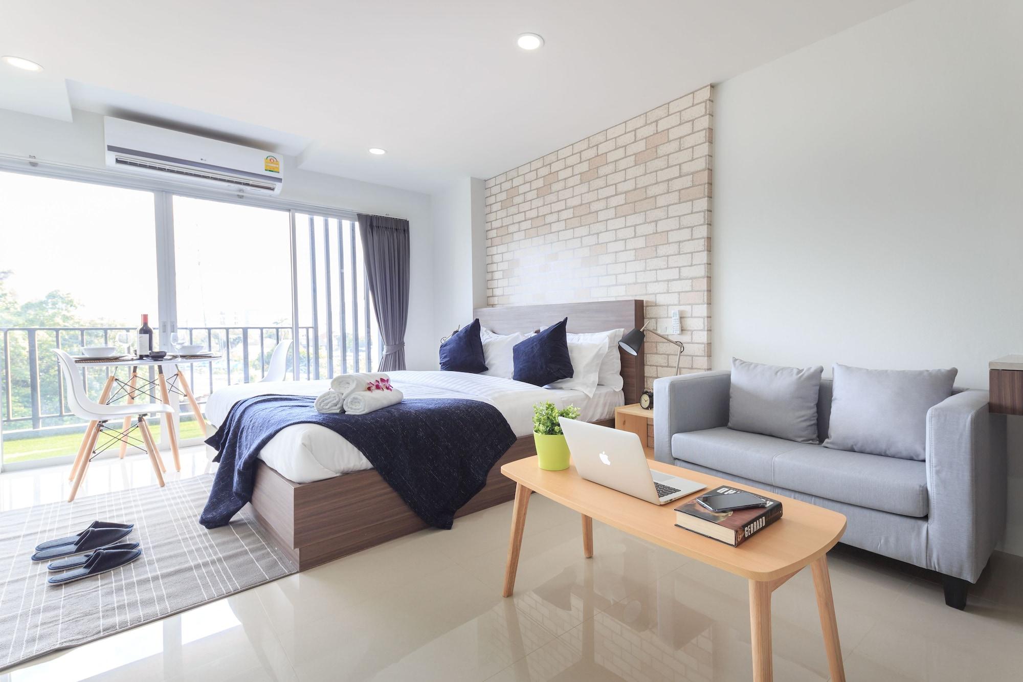 Q Space Residence Bangkok Luaran gambar