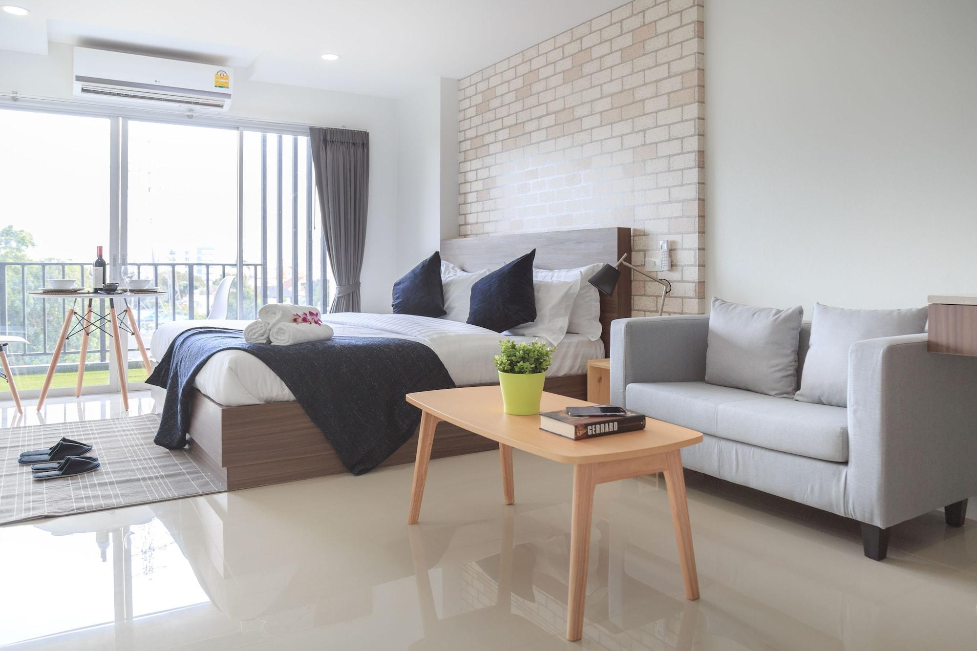 Q Space Residence Bangkok Luaran gambar