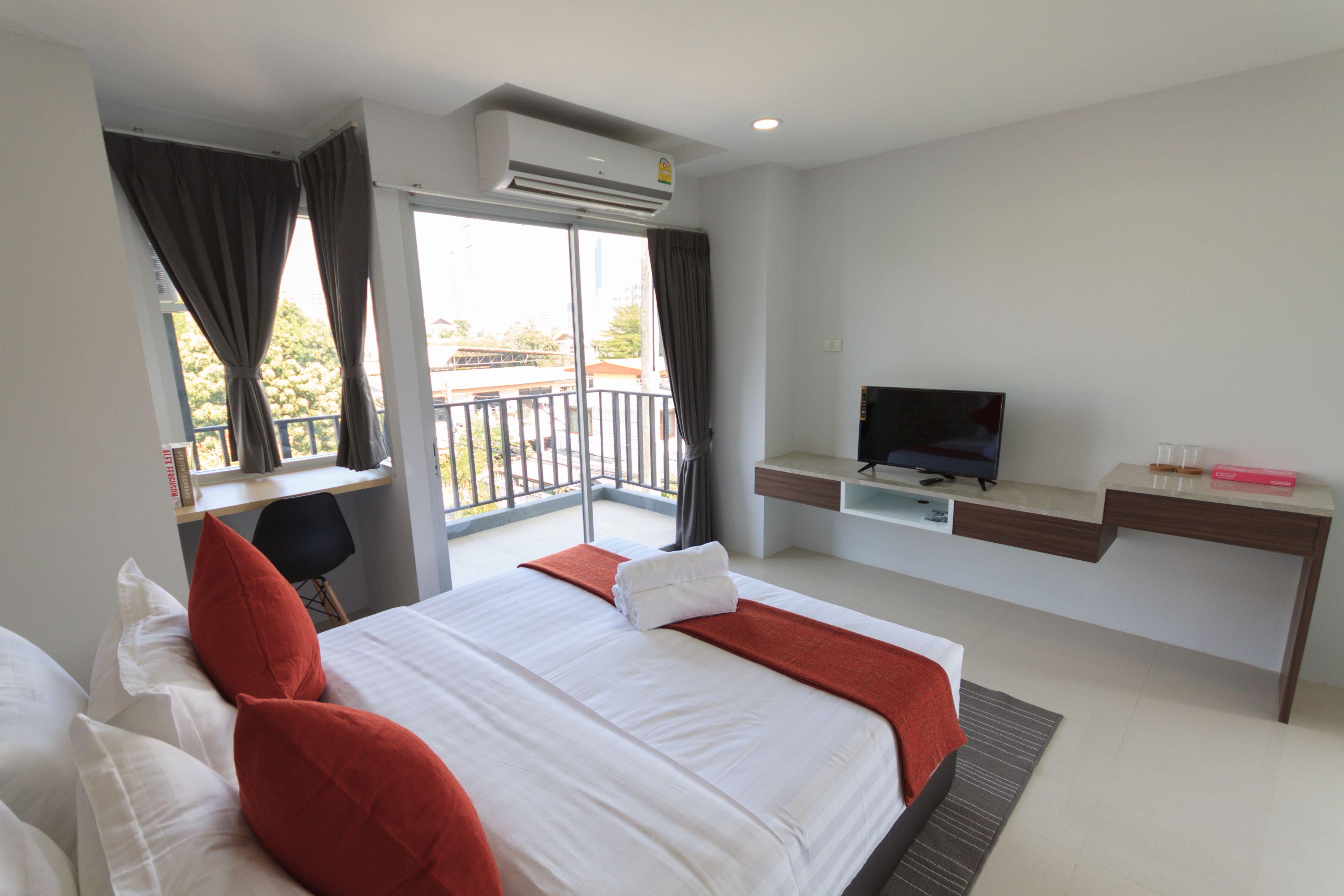 Q Space Residence Bangkok Luaran gambar