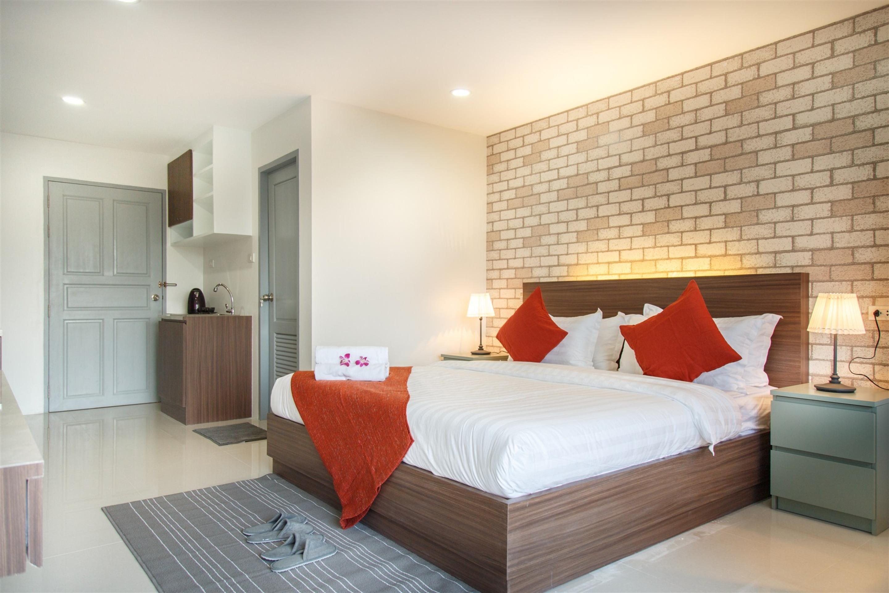 Q Space Residence Bangkok Luaran gambar