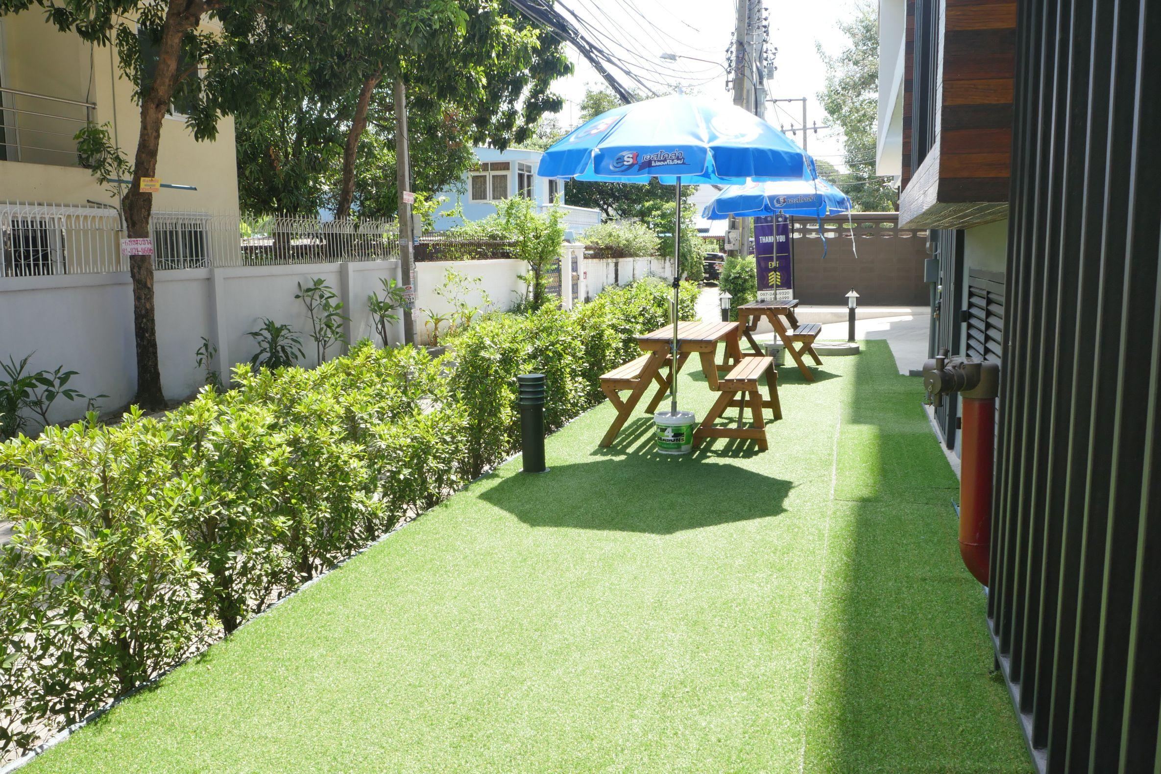 Q Space Residence Bangkok Luaran gambar