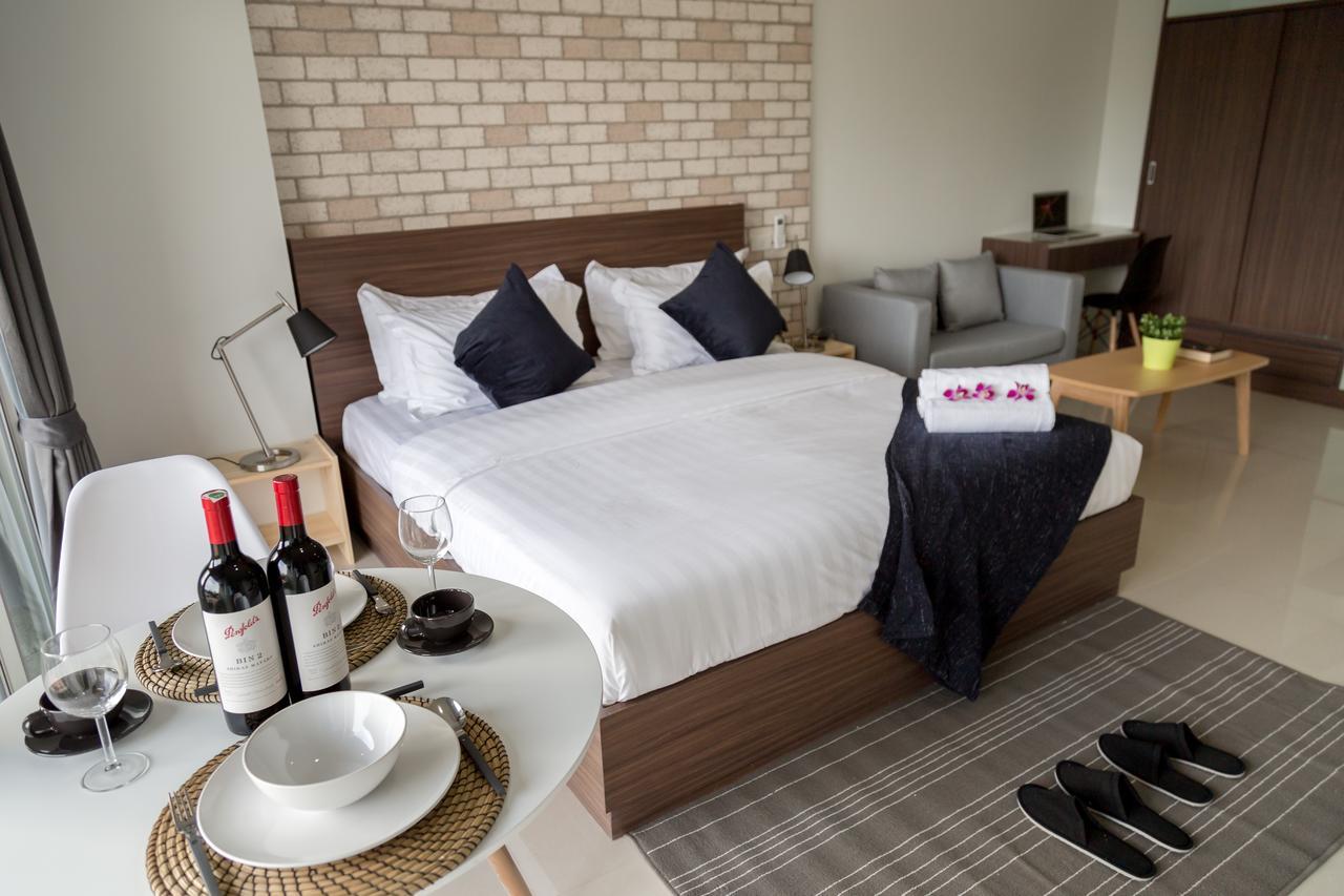Q Space Residence Bangkok Luaran gambar
