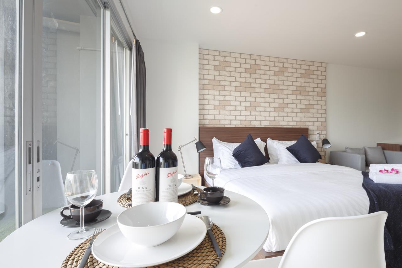 Q Space Residence Bangkok Luaran gambar