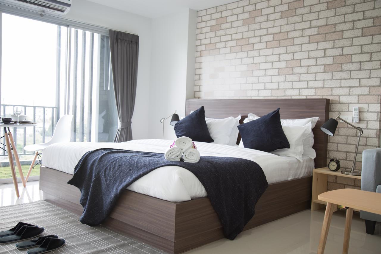 Q Space Residence Bangkok Luaran gambar
