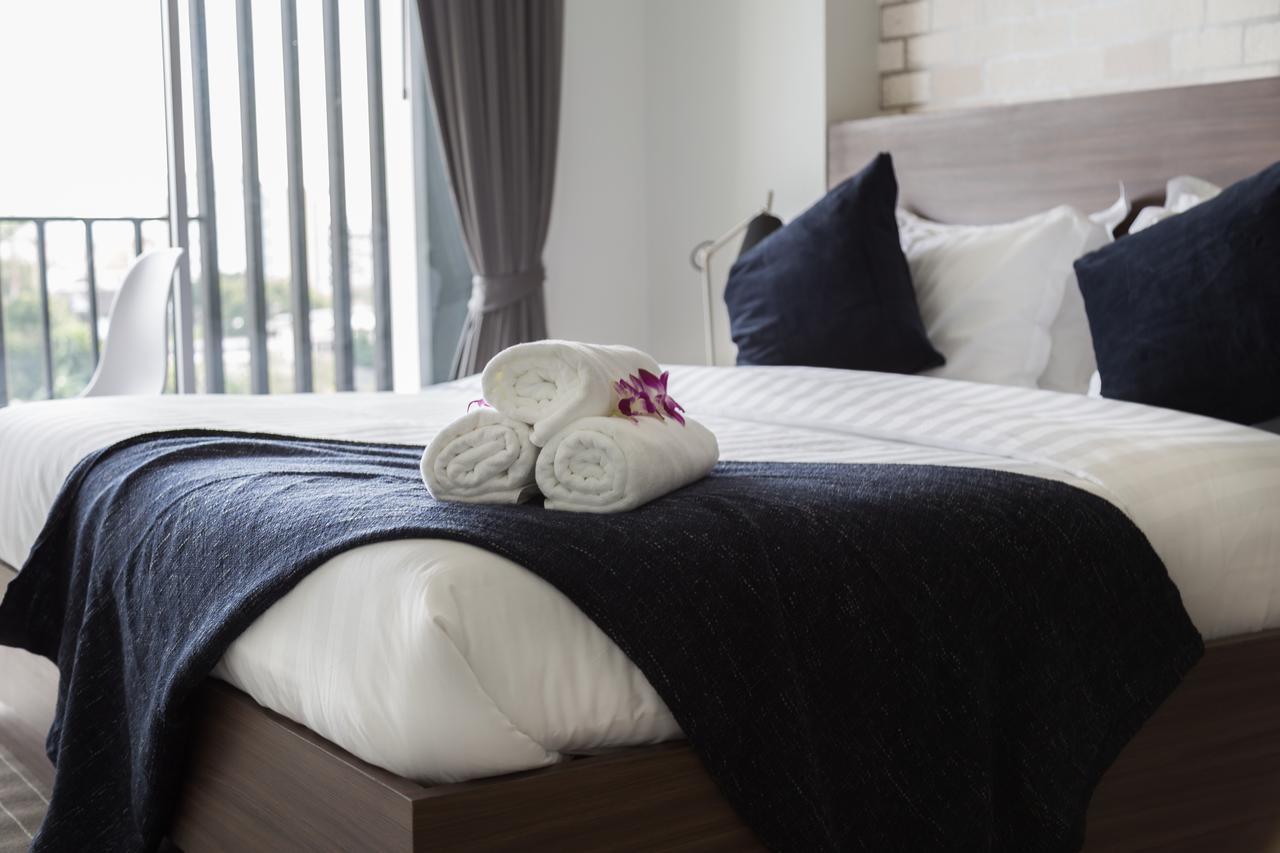 Q Space Residence Bangkok Luaran gambar