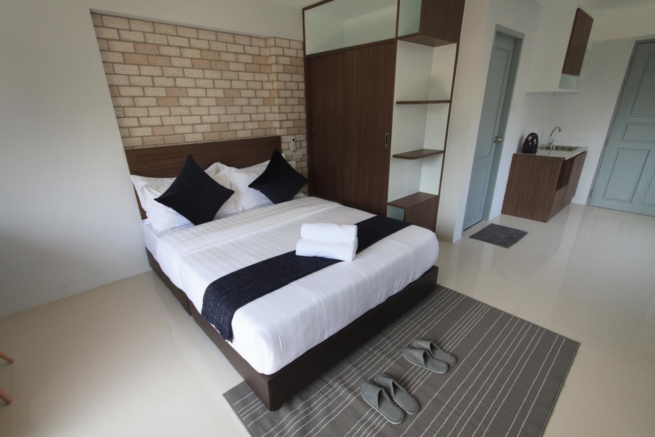 Q Space Residence Bangkok Luaran gambar