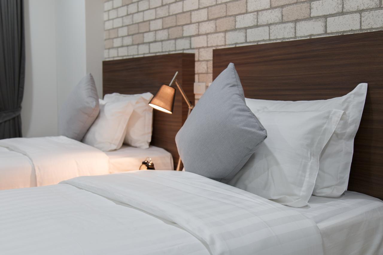 Q Space Residence Bangkok Luaran gambar